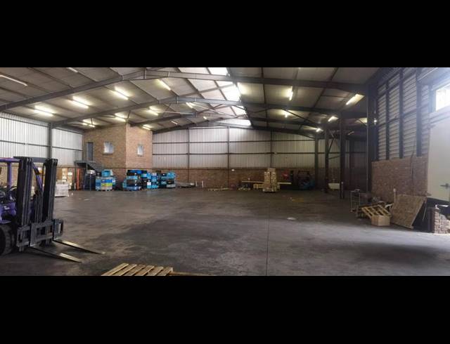 INDUSTRIAL PROPERTY TO RENT IN SILVERTONDALE